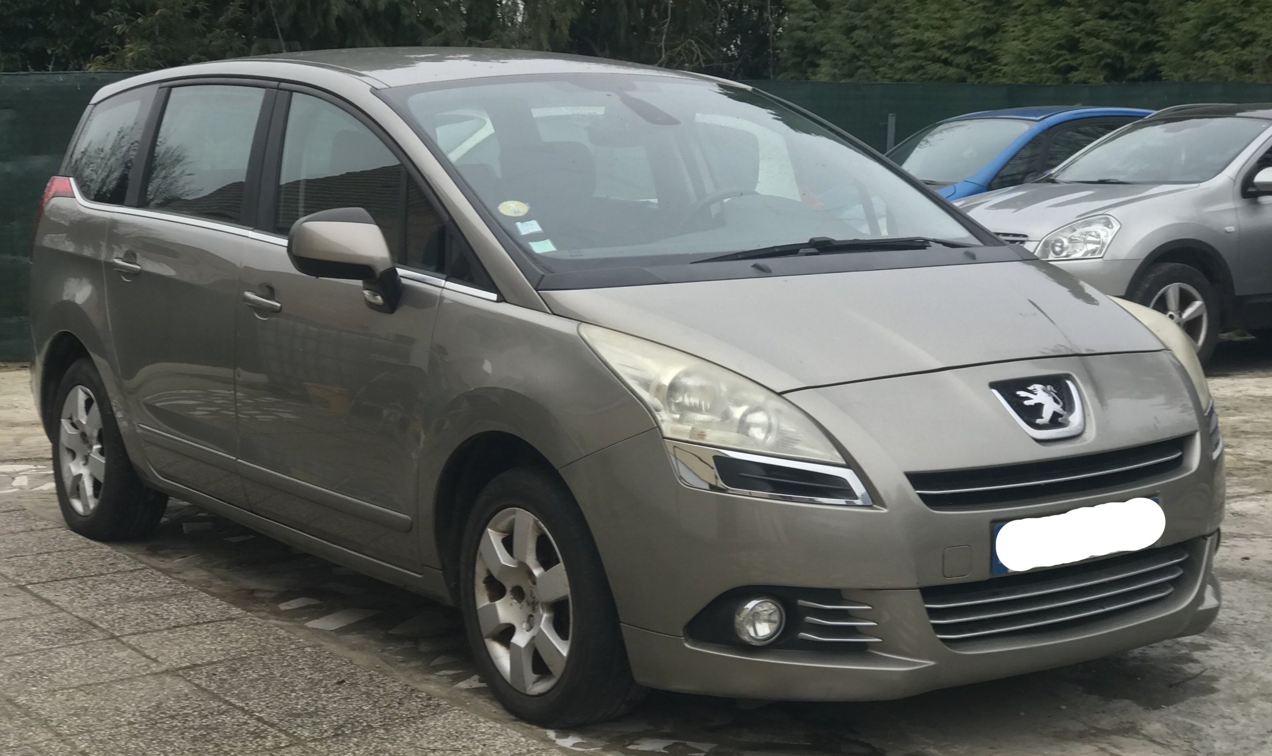 Peugeot 5008 1.6 HDi Comfort 7 Places Année 2010 Boite de vitesse manuelle – Image 22