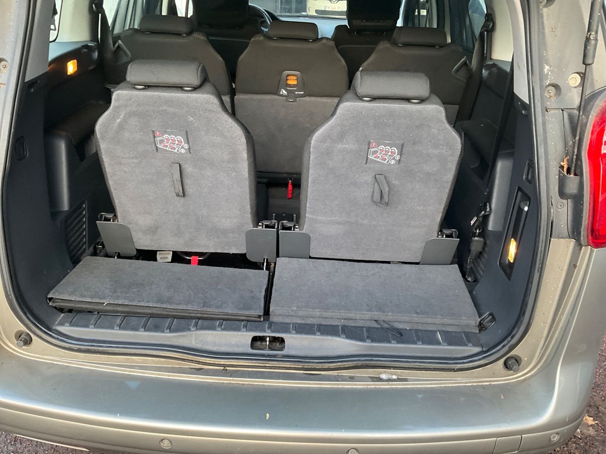 Peugeot 5008 1.6 HDi Comfort 7 Places Année 2010 Boite de vitesse manuelle – Image 23
