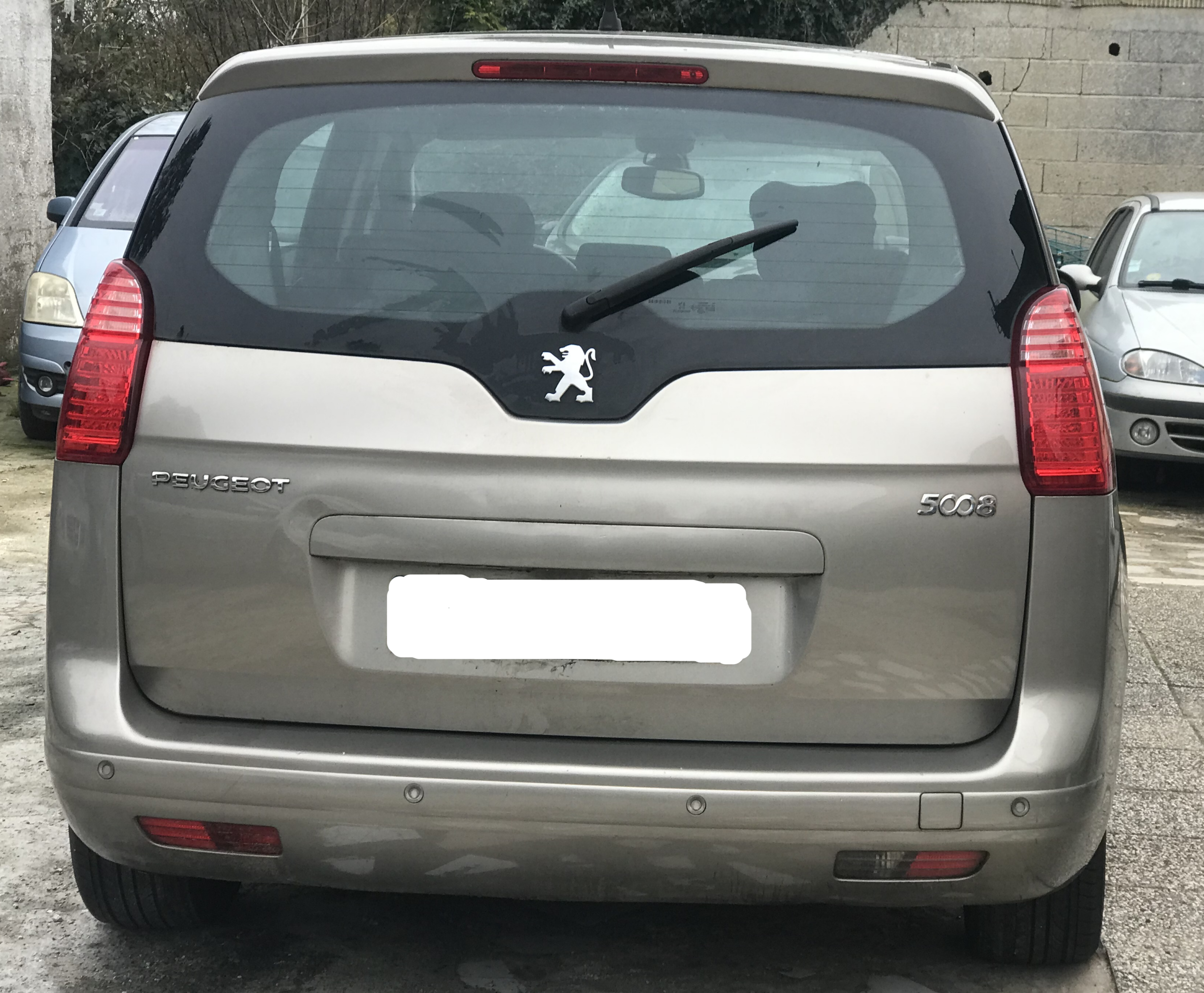 Peugeot 5008 1.6 HDi Comfort 7 Places Année 2010 Boite de vitesse manuelle – Image 21