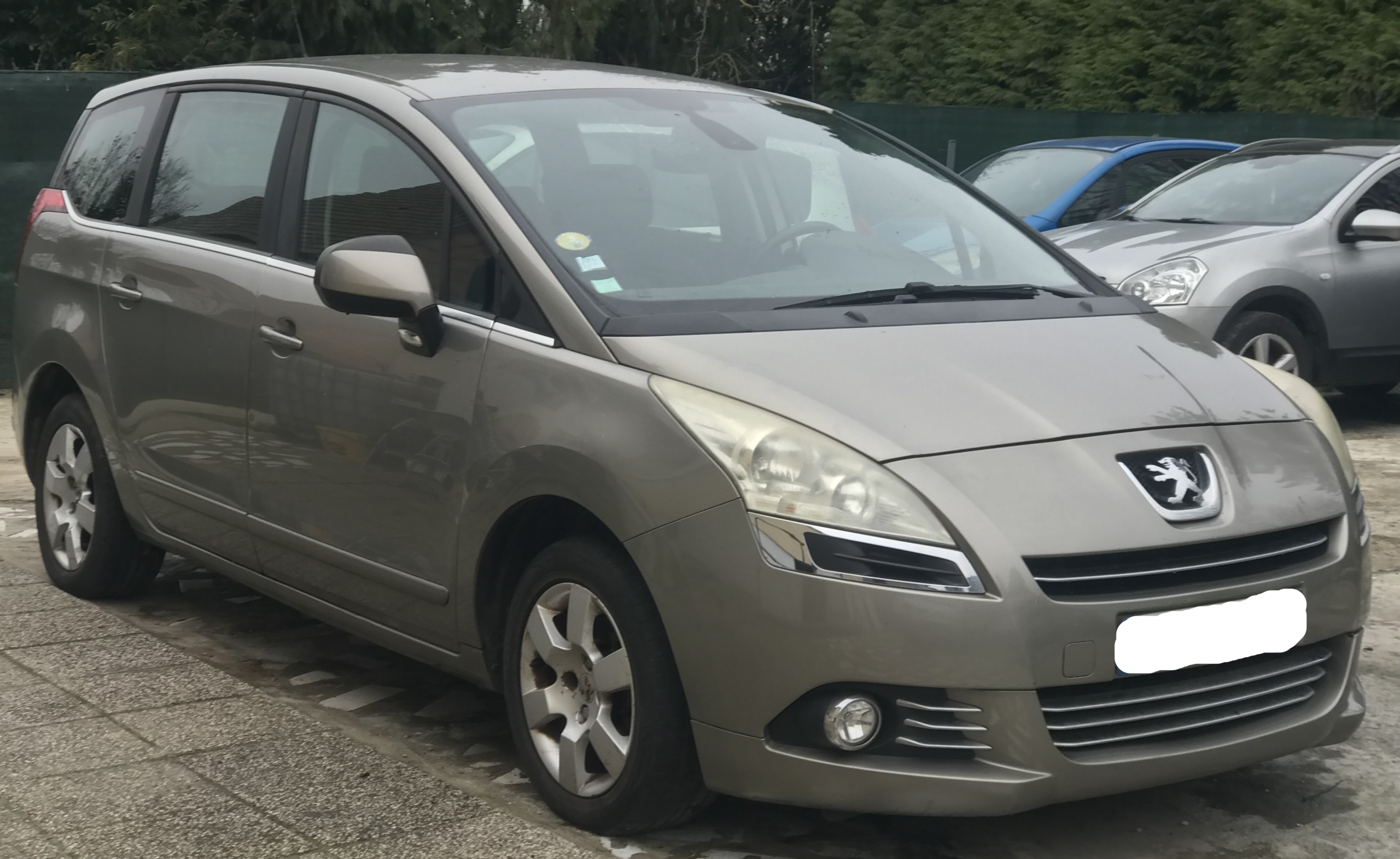 Peugeot 5008 1.6 HDi Comfort 7 Places Année 2010 Boite de vitesse manuelle – Image 7