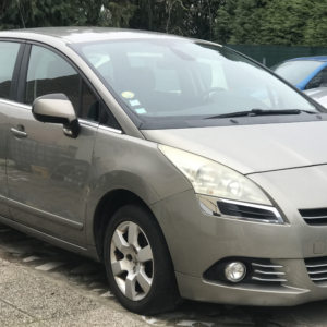 Peugeot 5008 1.6 HDi Comfort 7 Places Année 2010 Boite de vitesse manuelle