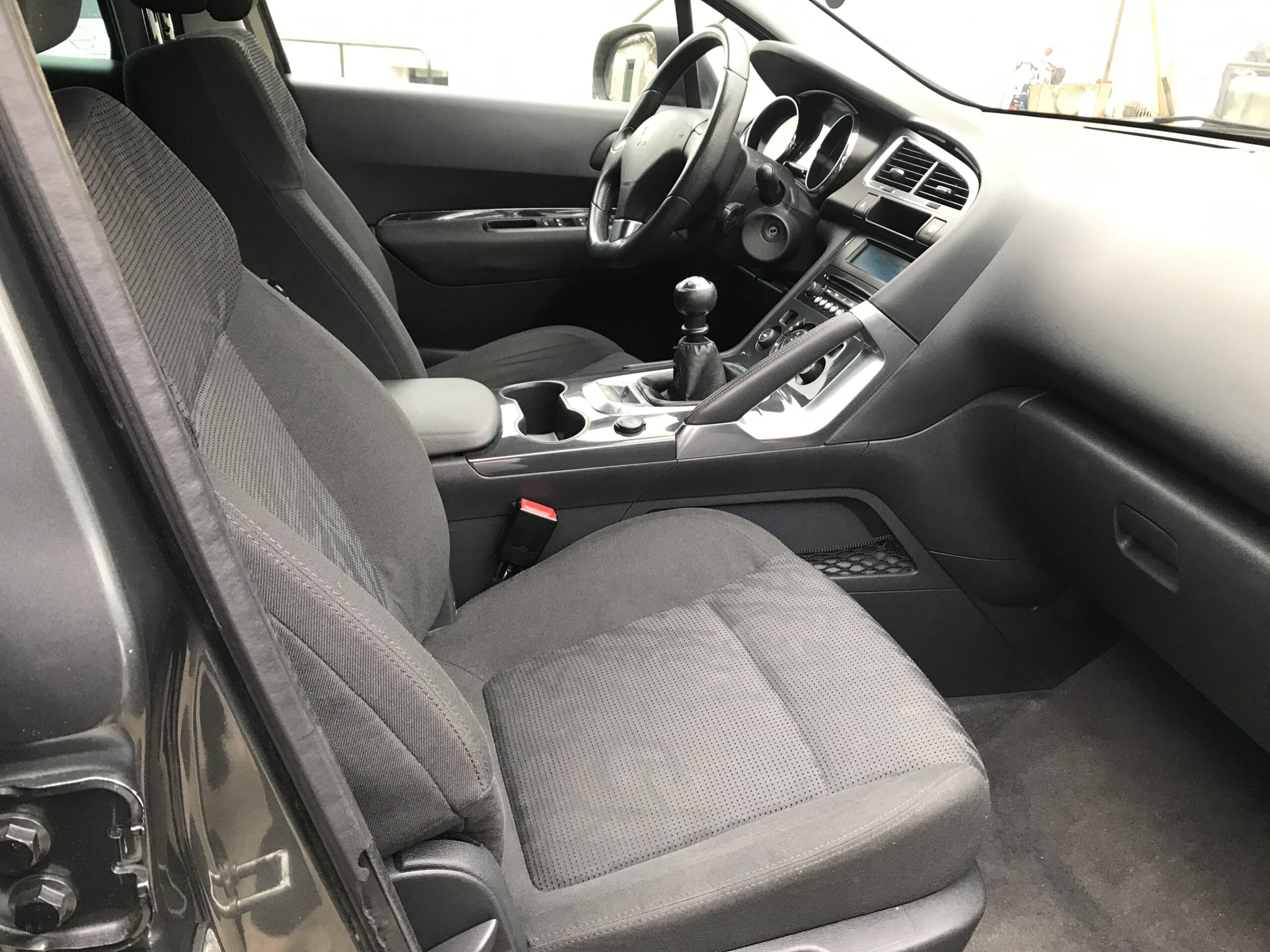 Peugeot 3008 1.6 HDi Style Année 2012 Boite de vitesse: manuelle – Image 14