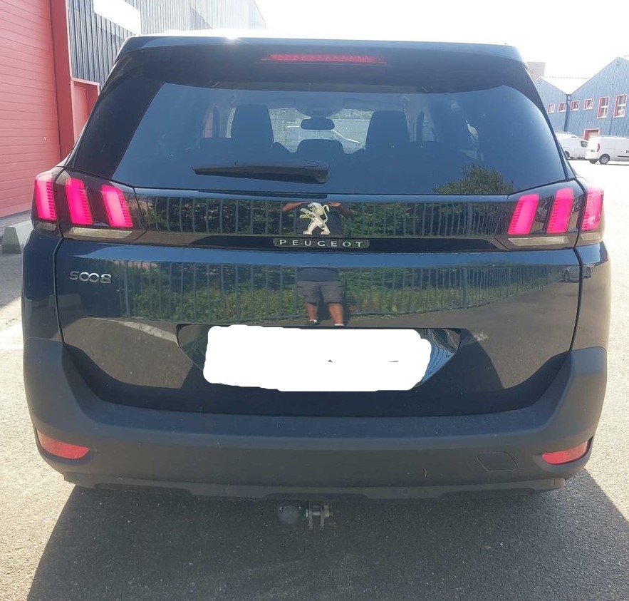 Peugeot 5008 1.5 Blue-HDi Active Année 2019 Boite de vitesse automatique – Image 4