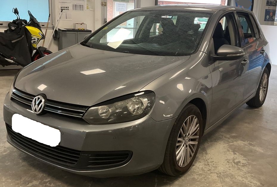 Volkswagen Golf VI 2.0 TDI Comfortline Année 2009 Boite de vitesse: manuelle – Image 2