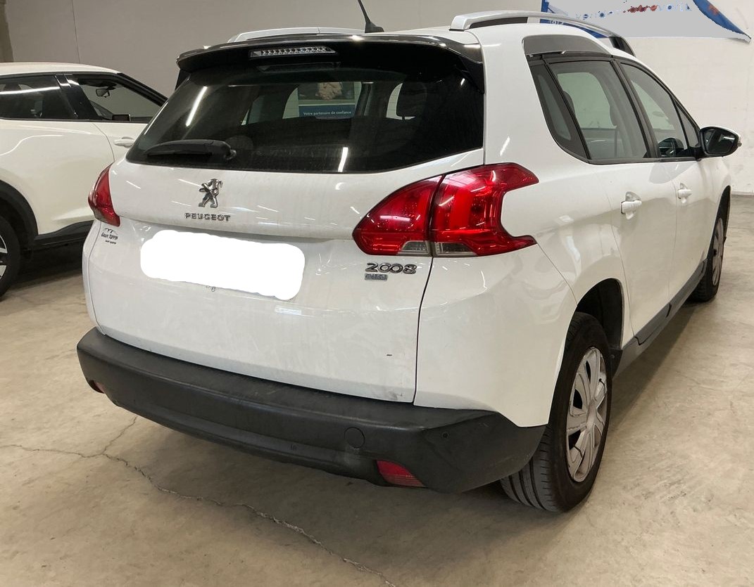 Peugeot 2008 1.6 e-HDi année 2014 Boite de vitesse: manuelle – Image 8
