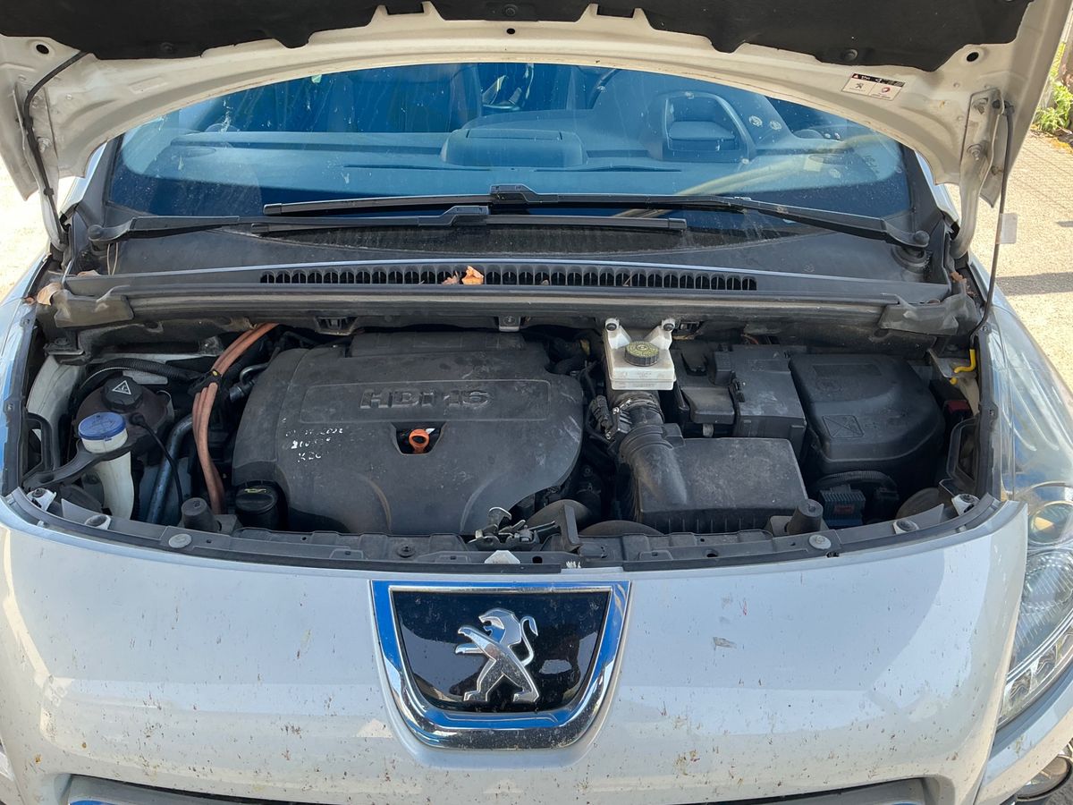Peugeot 3008 2.0 HDi Hybrid4 CO2 Année 2012 Boite de Vitesse: Automatique – Image 17