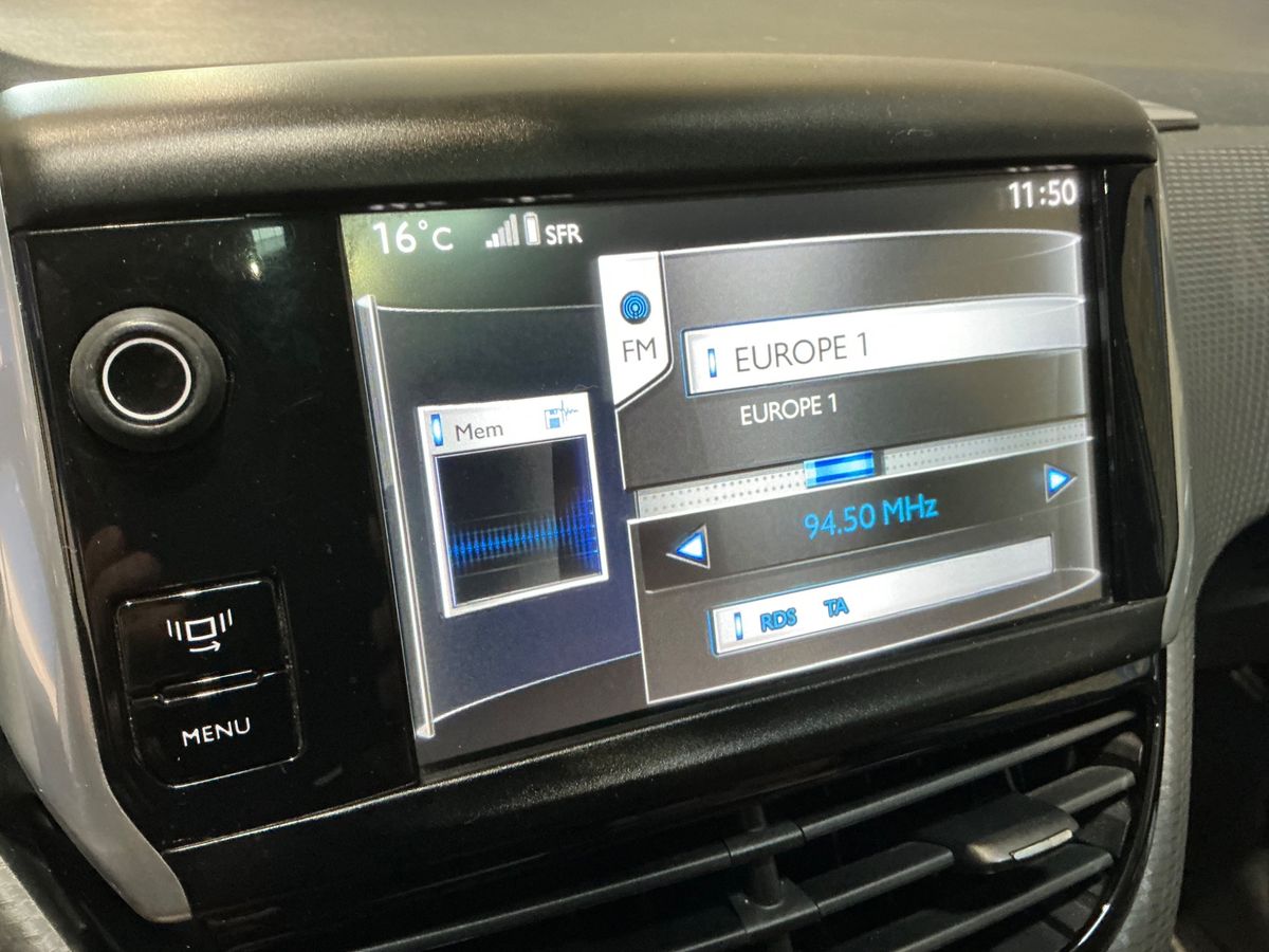 Peugeot 2008 1.6 e-HDi année 2014 Boite de vitesse: manuelle – Image 6