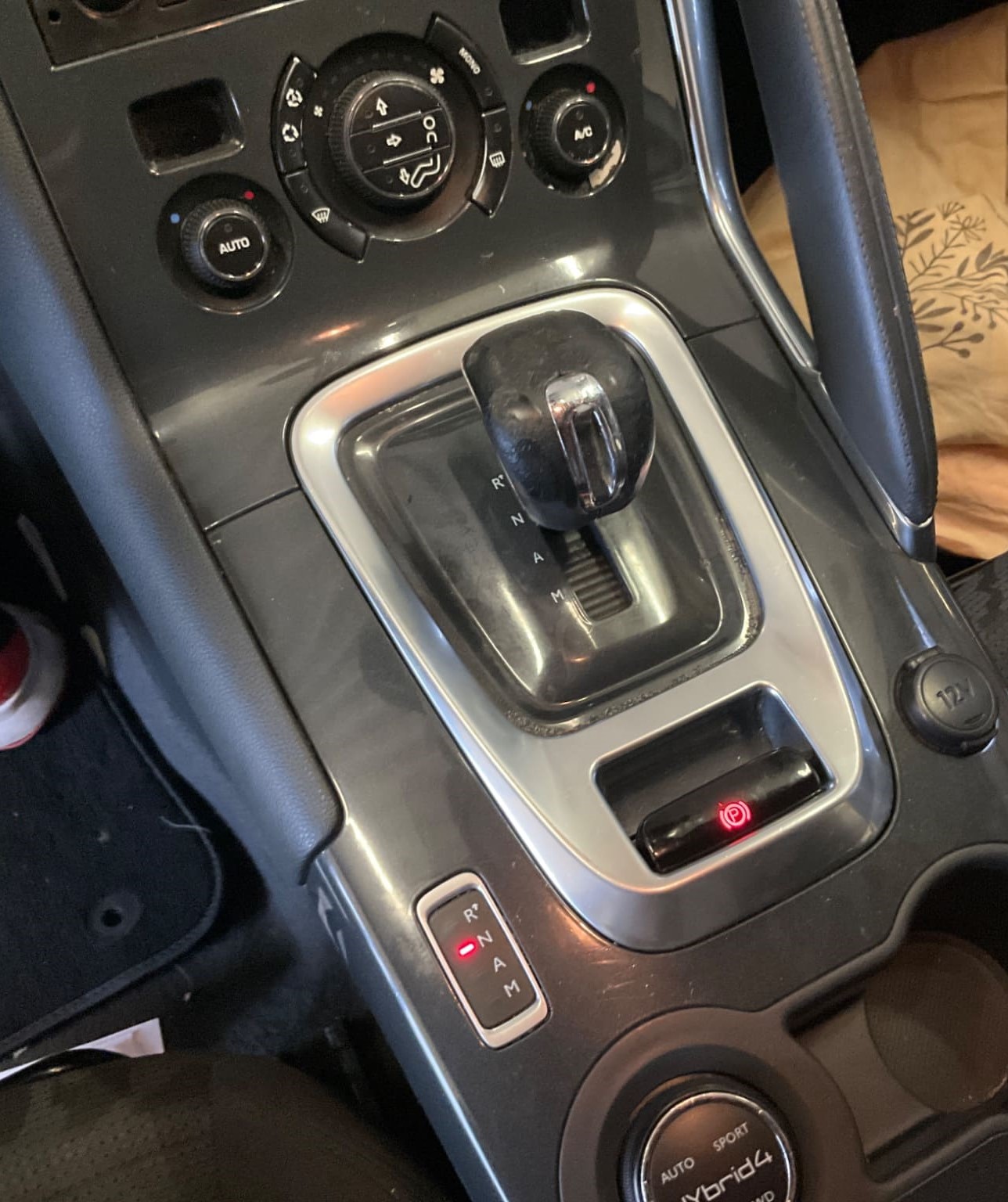 Peugeot 3008 2.0 HDi Hybrid4 CO2 Année 2012 Boite de Vitesse: Automatique – Image 18