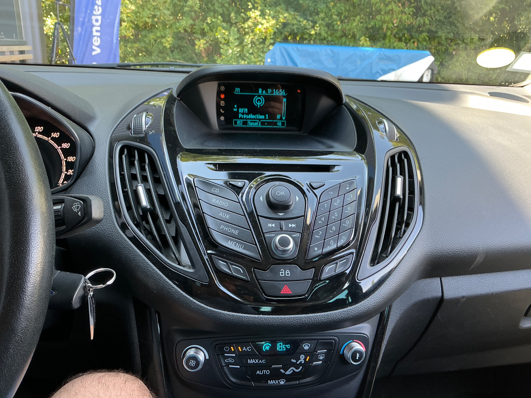 Ford B-Max 1.6 TDCi Titanium Année 2015 Boite de vitesse: manuelle – Image 13