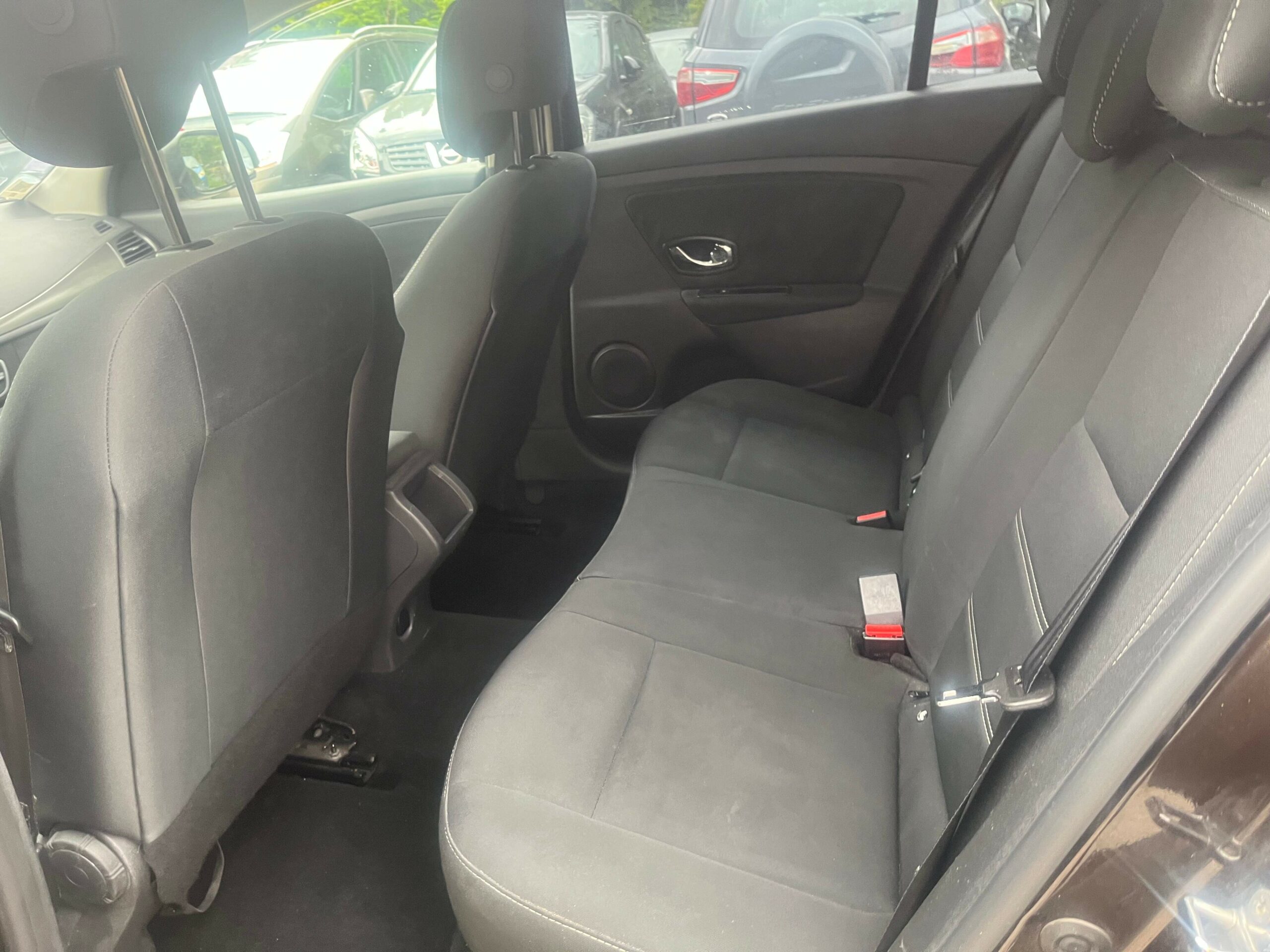 Renault Megane 1.5 dCi Année 2014 Boite de vitesse: Automatique – Image 11