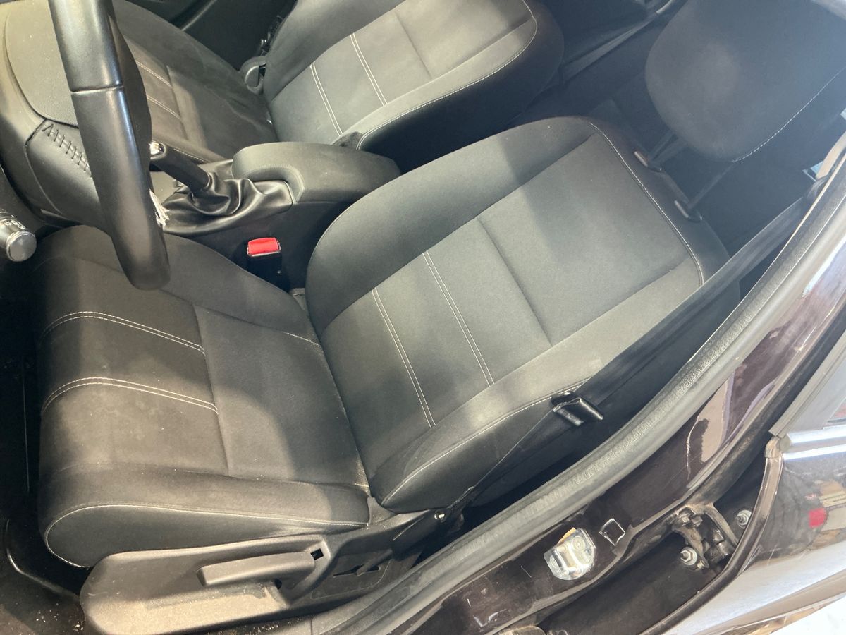 Renault Megane 1.5 dCi Année 2014 Boite de vitesse: Automatique – Image 20