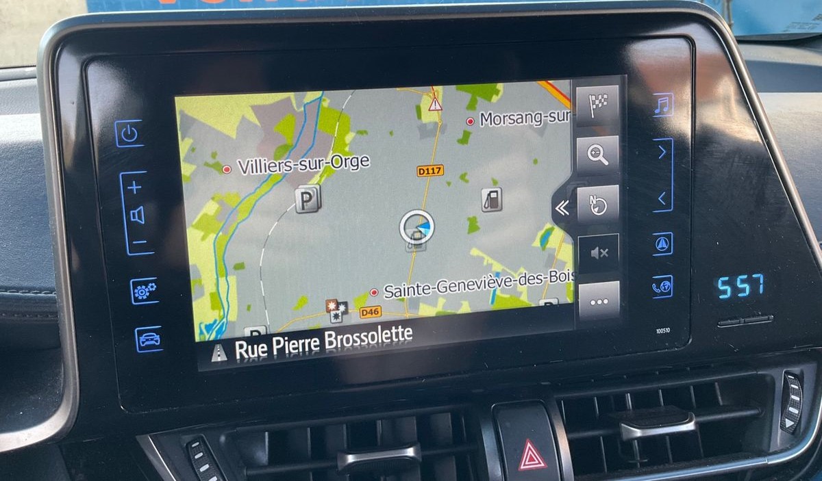 Toyota C-HR 1.8 Hybrid Gaphic année 2019 Boite de vitesse: automatique – Image 10