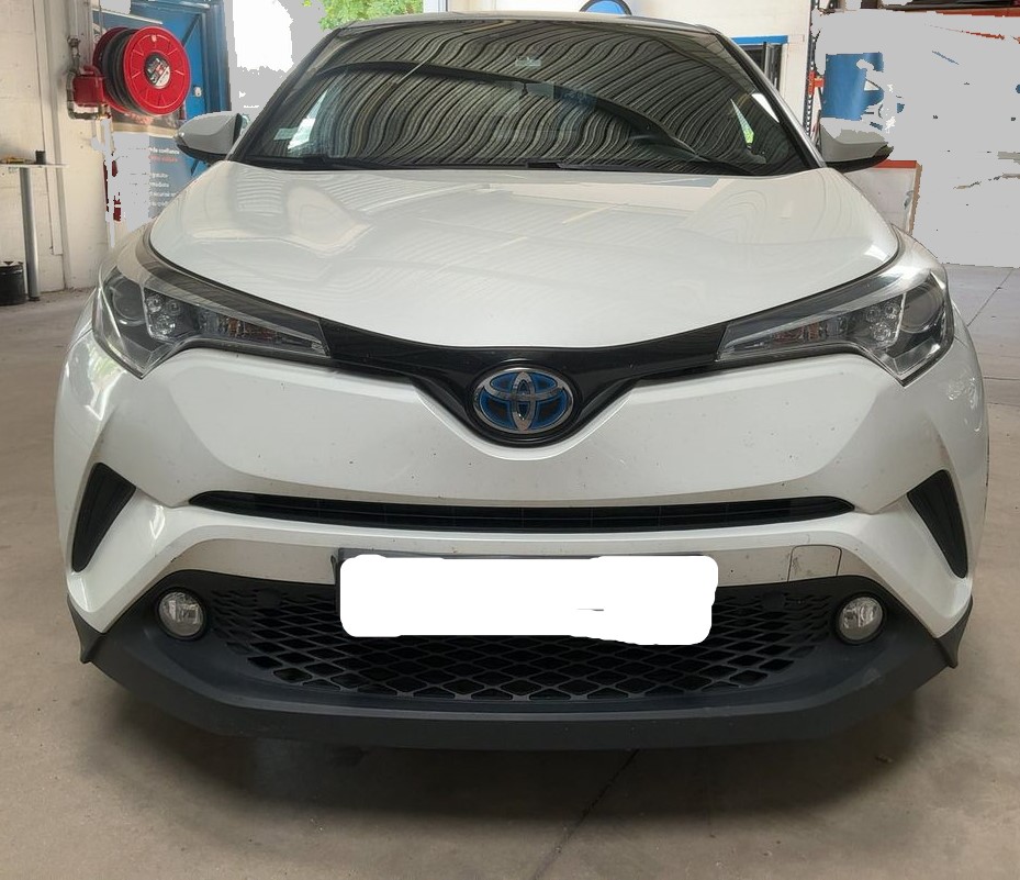 Toyota C-HR 1.8 Hybrid Dynamic année 2019 Boite de vitesse: automatique